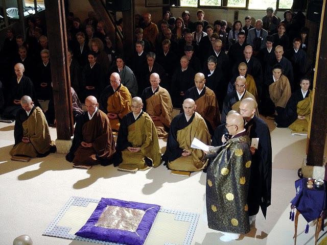 Ceremonie au temple zen de la Gendronniere 2007