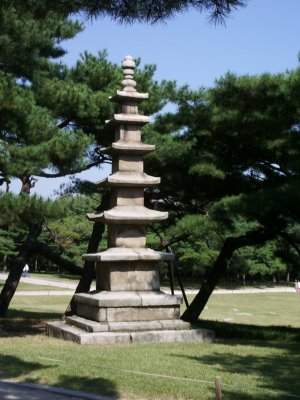 Du stupa a la pagode 22