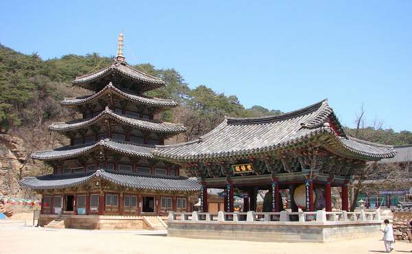 Du stupa a la pagode 24