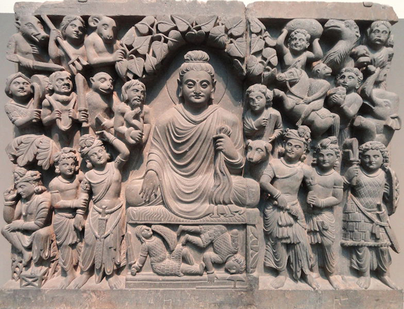 Buddha en bhumisparsa 01